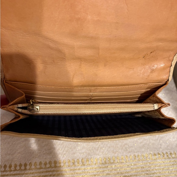 Vintage Coach Wallet - Picture 4 of 6